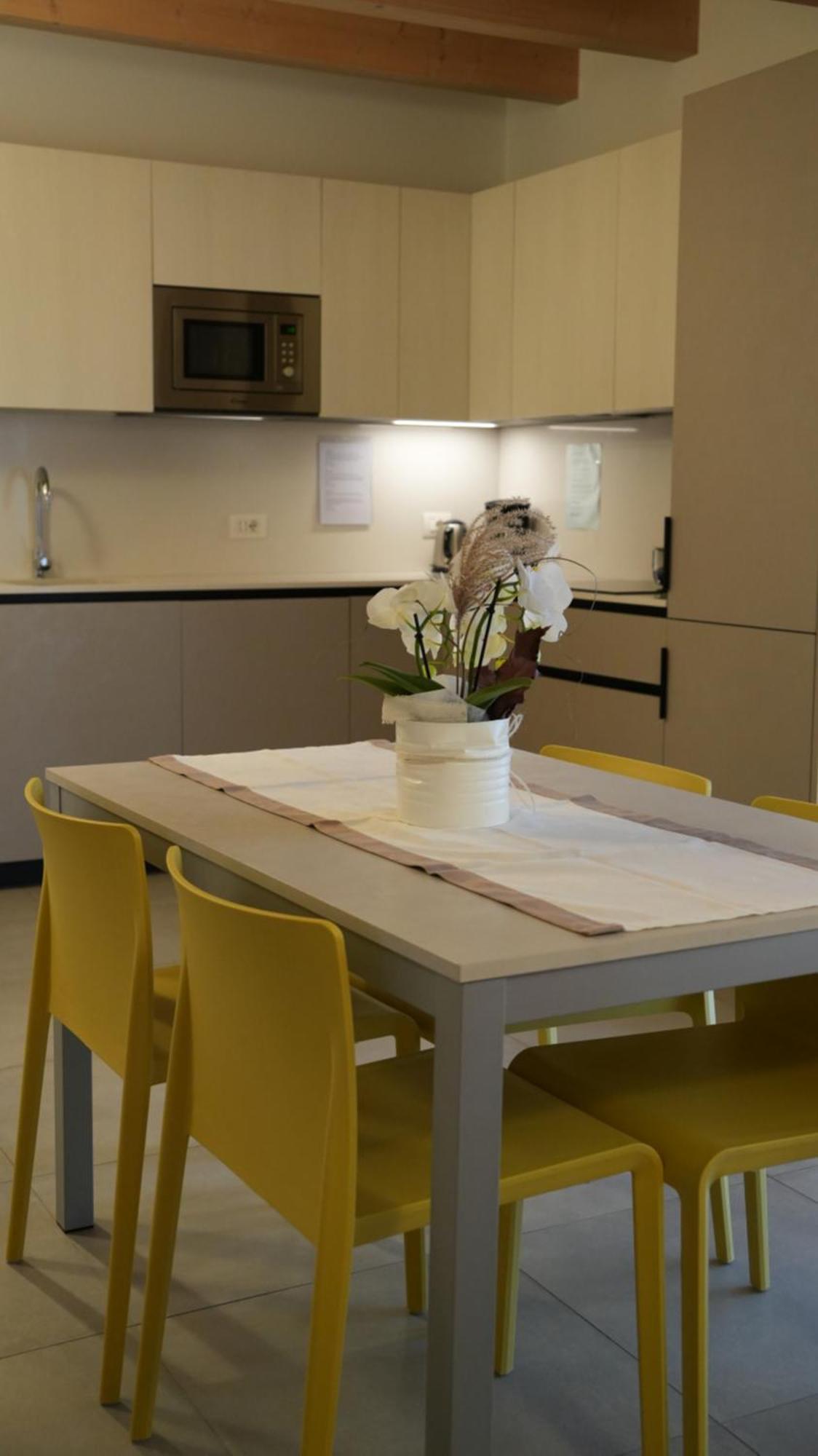 Casa Maria Apartments Riva del Garda Habitación foto