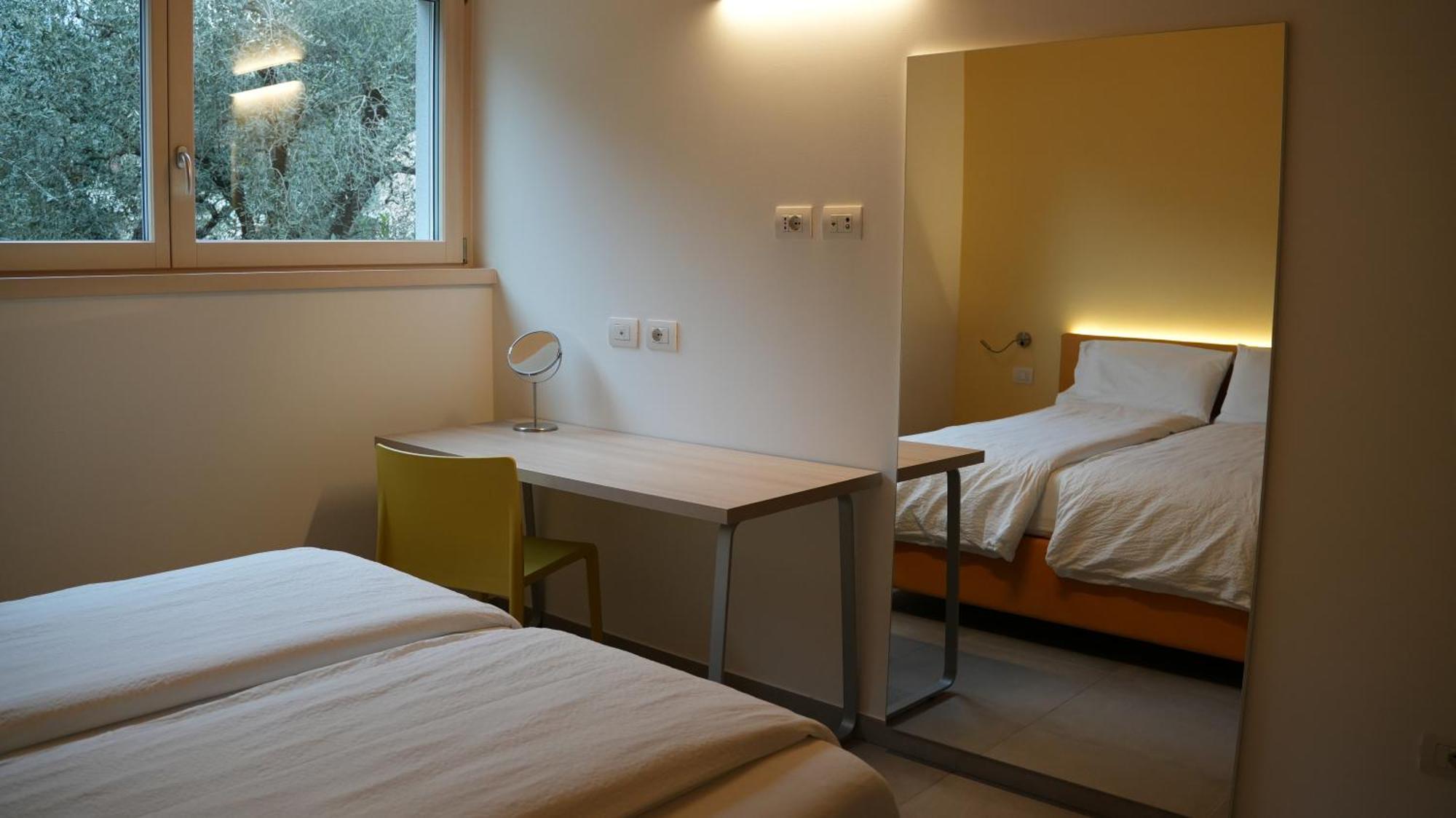 Casa Maria Apartments Riva del Garda Habitación foto